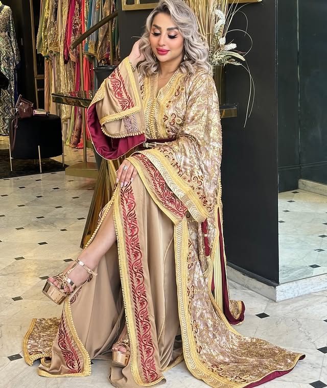 Caftan marocain brodé main N°07 — Signature by Raja Marrakech