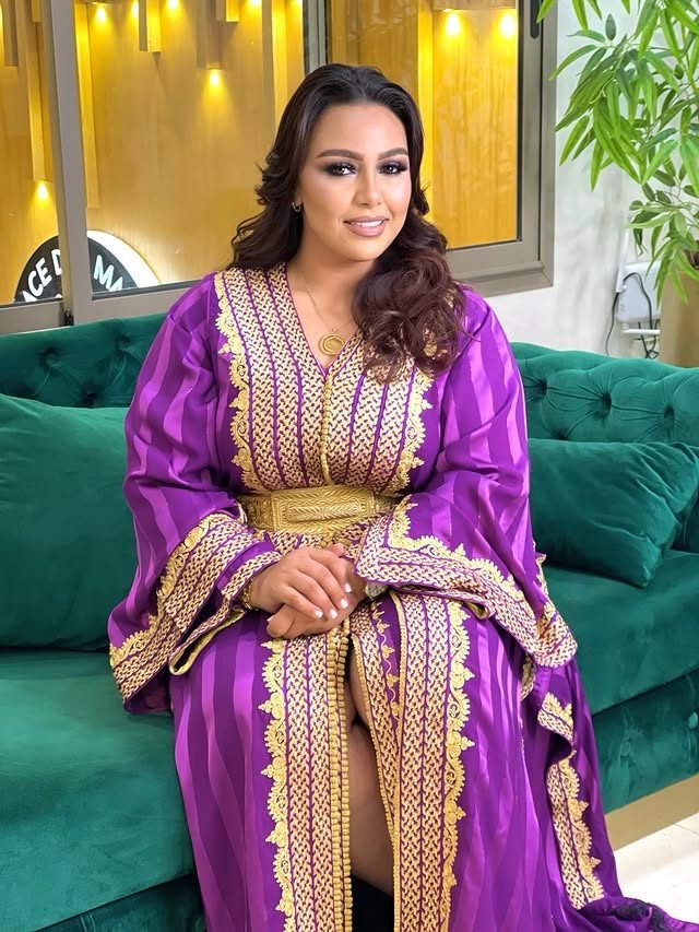 Célébrité marocaine en caftan Signature by Raja — Marrakech N°02