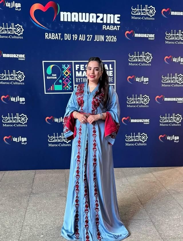 Célébrité marocaine en caftan Signature by Raja — Marrakech N°10